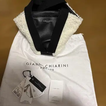 잔니 키아리니 아시아 백 퍼 가죽