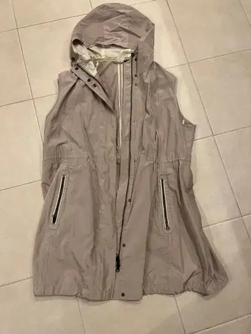 베이지 후드 부착 베스트 38