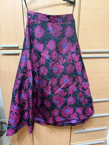 미스트라다 자카드 직조풍 꽃무늬 플레어 롱 스커트