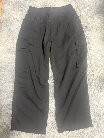 드레이프 루즈 워셔블 카고 팬츠 다크 그레이 WYM