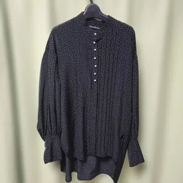 새상품 트루 바이 마리코 오이카와 도트 블라우스