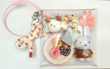 가챠 파우치 미피 도넛 플레이트 I U 휘핑 강아지 리본 포함