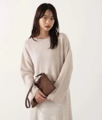 숏 폭스 혼 니트 아이보리