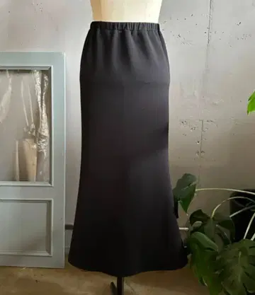 인기 완판템! Wis - 본딩 신어 스커트 블랙