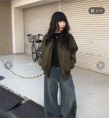 anyonemore 스웨이드 느낌 카라 부착 블루종