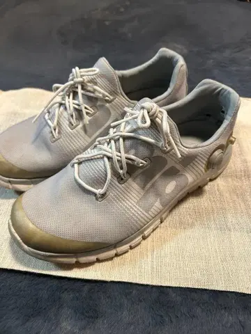 Reebok 그레이 스니커즈 US 11