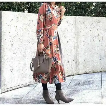 앙제므 절개 플레어 빅 플라워 원피스 프릴