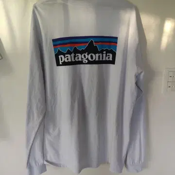 patagonia L 사이즈 긴팔 T셔츠 화이트