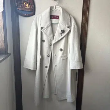 슈퍼 뷰티 화이트 롱 코트 비쥬 포함 44