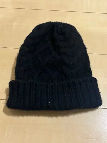 두지엠 클라세 블랙 케이블 짜임 니트 모자