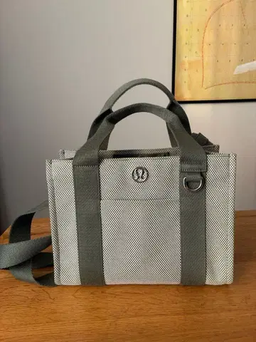 Lululemon 그린 베이지 토트백