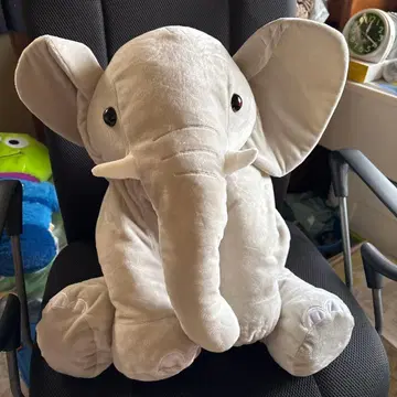 크림색 코끼리 봉제 인형