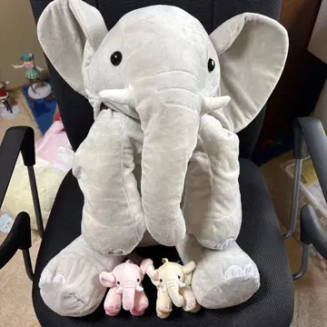 그레이색 코끼리 봉제 인형