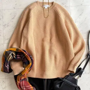 새상품급 엔폴드 울100% 오버 사이즈 하찌 니트 풀오버