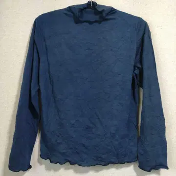 미사용 새상품 주름 가공 보틀넥 디자인 풀오버 티셔츠 일본제