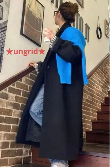 언그리드 루즈 실루엣 체스터 코트