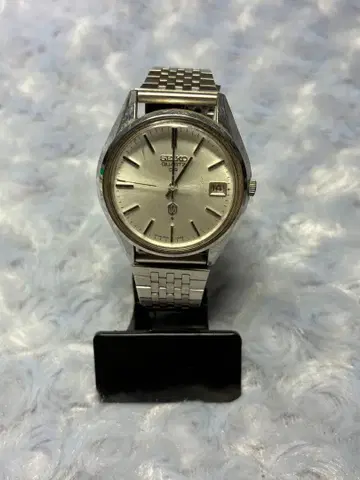 SEIKO QR38 쿼츠 손목시계