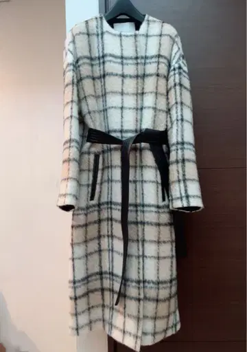 ANAYI 알파카 체크 크루 코트