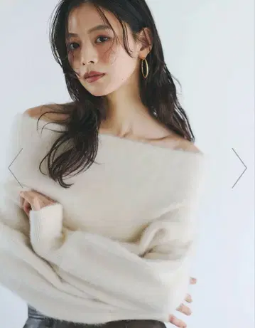 anuans 라쿤 폭스 오프숄더 니트 풀오버 아뉴앙스