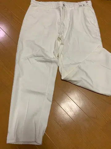 새상품 UNIQLO 릴랙스 앵클 청바지 XL 유니클로 화이트 화이트