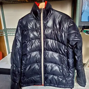 다운 자켓 블랙 레드 리버서블