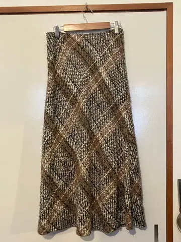 ADORE 체크 무늬 롱 스커트 허리 64