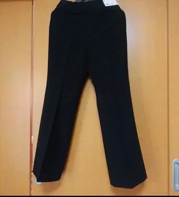 새상품 유니클로 스마트 플레어 팬츠 S 블랙