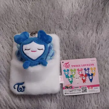 TWICE LOVELYs 쯔위 이불 낚시릴 카드 케이스