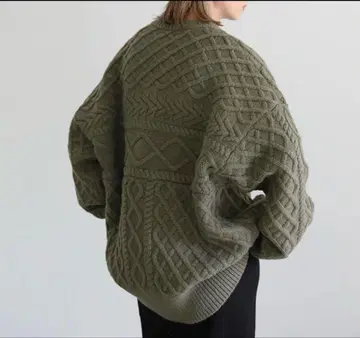 selectMOCA 랜덤 케이블 오버 니트