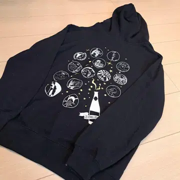 B.P.R 패밀리 파티 후드티