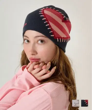 티나 조준 하트 자수 비니