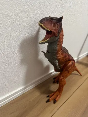 마텔 쥬라기 월드 슈퍼 액션! 카르노타우루스 공룡