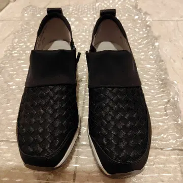 새상품급! fitfit 블랙 뜨개질 스텝 슬립온 스니커즈 23.5cm