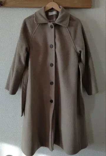 울 혼방 베이지 롱 코트