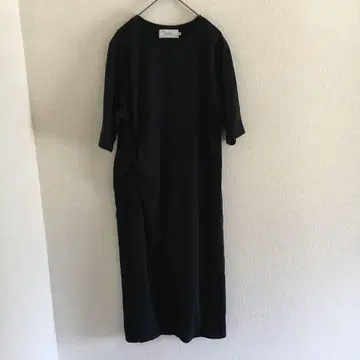 [ AZUL BY MOUSSY ] [ M ] 티셔츠 원피스 슬릿 티셔츠