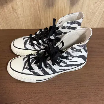 CONVERSE ALL STAR 제브라 패턴 하이컷 스니커즈 22cm