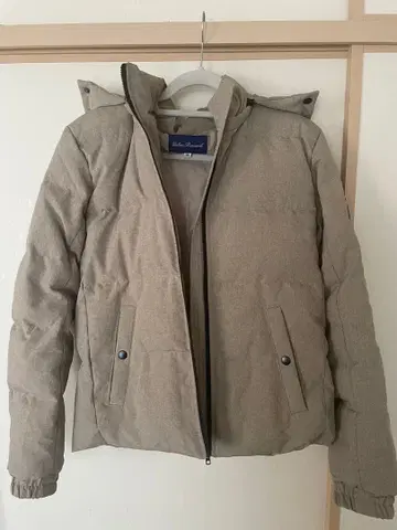 어반 리서치 다운 M