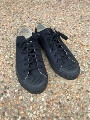 PRAS Rigid Wedge 블랙 스니커즈