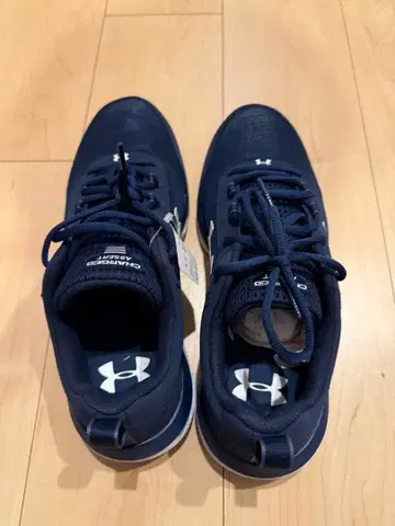 언더아머 차지드 어서트 7 네이비