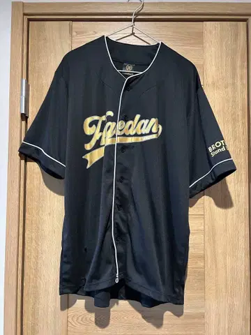 히게단 10주년 베이스볼 셔츠 레어