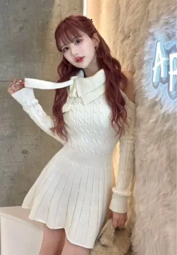 다리치 아메스리 플레어 니트 미니 원피스