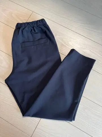 리플렉트 테이퍼드 팬츠 네이비 11호