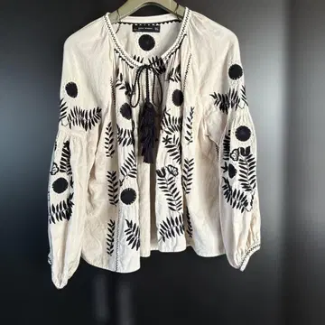 ZARA WOMAN 보헤미안 자수 블라우스 L