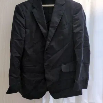 다크 네이비 스트라이프 비즈니스 정장