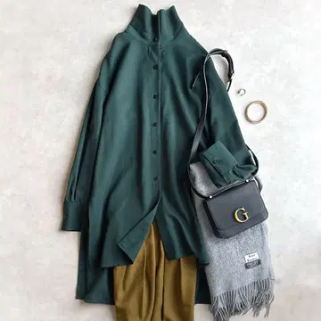 새상품급 CABaN 울 트윌 하이넥 롱 셔츠 그린 녹색