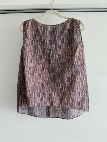 12/25까지 [ Jines ] LIBERTY 원단 슬리브리스 셔츠