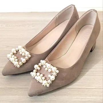 미사용급 VIVIAN 펄 장식 펌프스 24.5cm 베이지 스웨이드