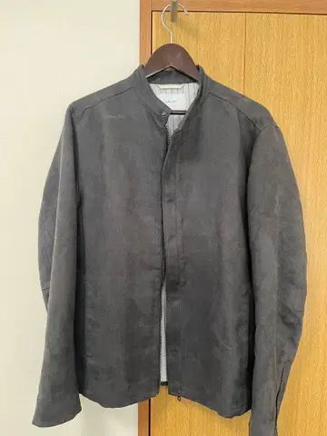 INHERIT 스웨이드 스탠드 카라 자켓 그레이