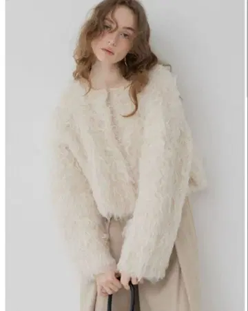 메종 드 돌체 wavy cardigan 아이보리