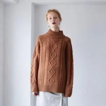 3회 착용 [ jilky ] 아란 패턴 터틀 니트 P/O 모카